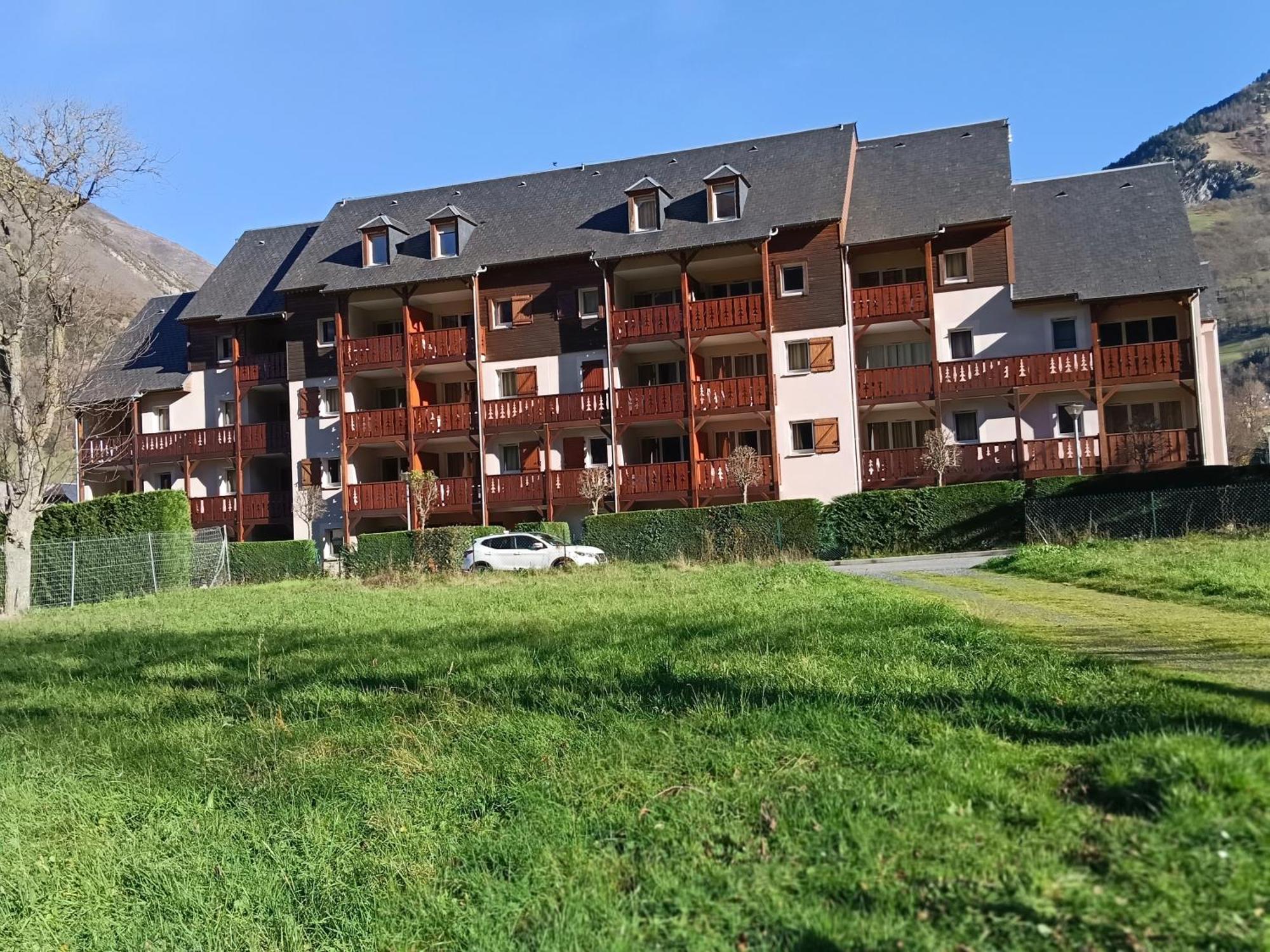 Luzval Duplex Avec Balcon Luz-Saint-Sauveur Exterior foto